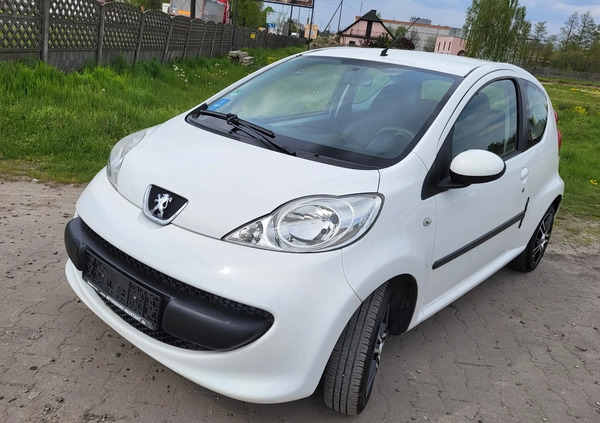 Peugeot 107 cena 7900 przebieg: 120000, rok produkcji 2008 z Terespol małe 211